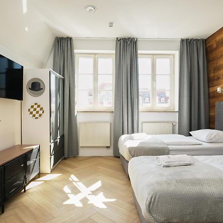 Solny Square Aparthotel Вроцлав Экстерьер фото