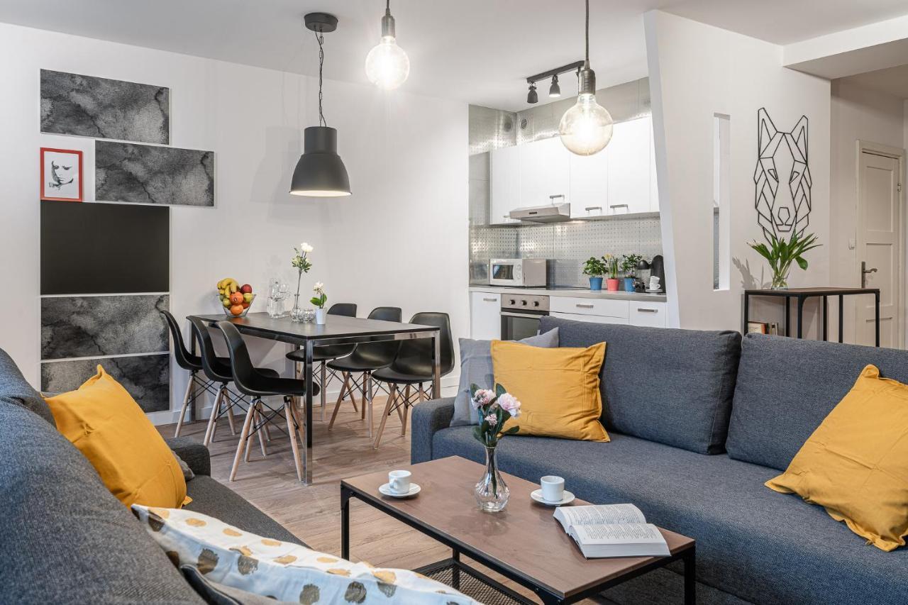 Solny Square Aparthotel Вроцлав Экстерьер фото